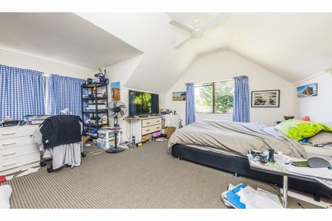 Photo of property in 3 Compass Place, Te Atatu Peninsula, Auckland, 0610