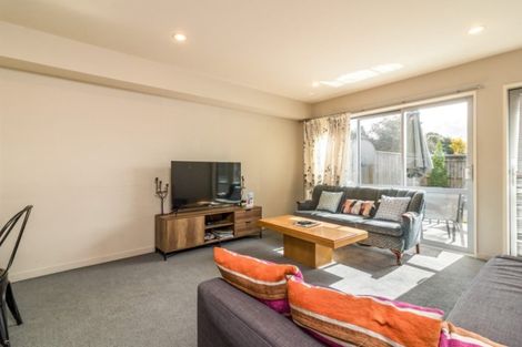 Photo of property in 39 Lyndon Street, Riccarton, Christchurch, 8041