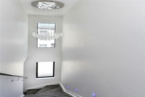 Photo of property in 20a Survila Street, Takanini, 2110