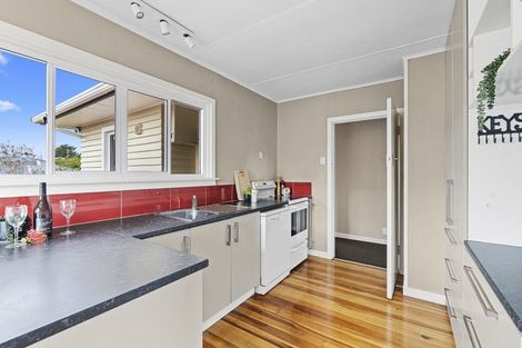 Photo of property in 311 Frankley Road, Ferndale, New Plymouth, 4310