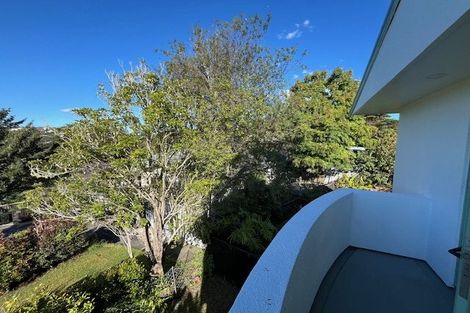 Photo of property in 15 Hague Place, Birkenhead, Auckland, 0626