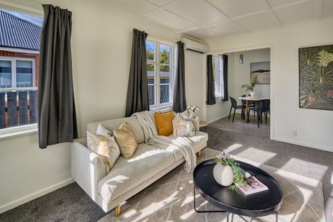 Photo of property in 62 Waddington Drive, Naenae, Lower Hutt, 5011