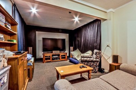 Photo of property in 55 Kakariki Grove, Waikanae, 5036