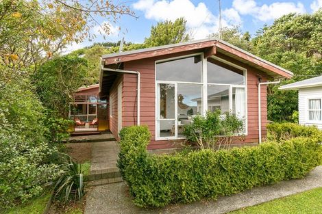 Photo of property in 116 Pembroke Road, Northland, Wellington, 6012
