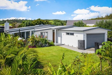 Photo of property in 4 Taumata Road, Omaha, Warkworth, 0986