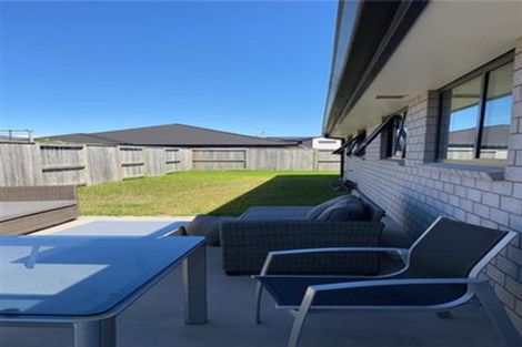 Photo of property in 23 Tamapahore Boulevard, Papamoa Beach, Papamoa, 3118