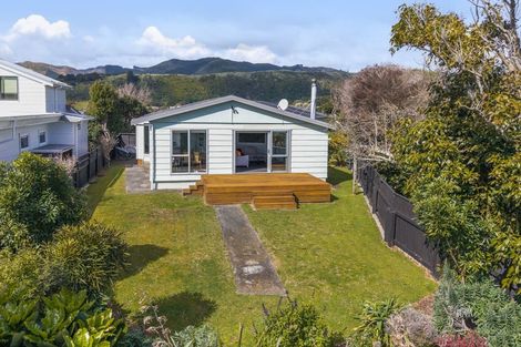 Photo of property in 3 Miro Road, Raumati South, Paraparaumu, 5032