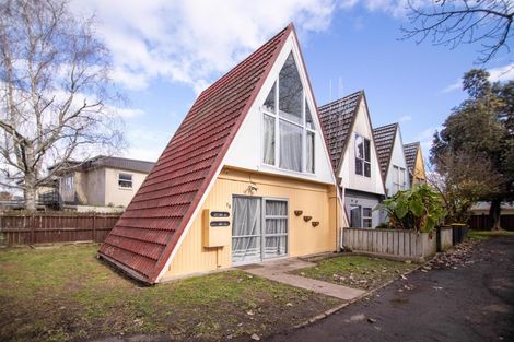 Photo of property in 7d June Place, Hamilton East, Hamilton, 3216