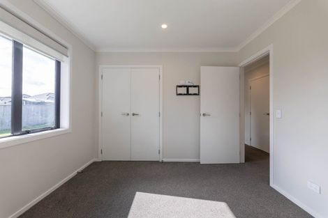 Photo of property in 6 Corsica Court, Fitzherbert, Palmerston North, 4410