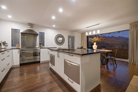 Photo of property in 1 Goldleaf Hill, Queenstown, 9300