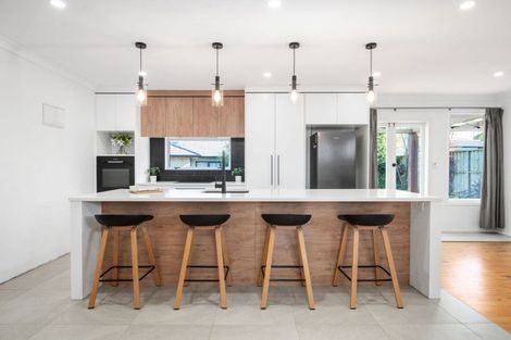 Photo of property in 27a Macdonald Road, Glenview, Hamilton, 3206