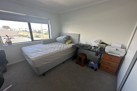 Photo of property in 18 Nganui Avenue, Takanini, 2112