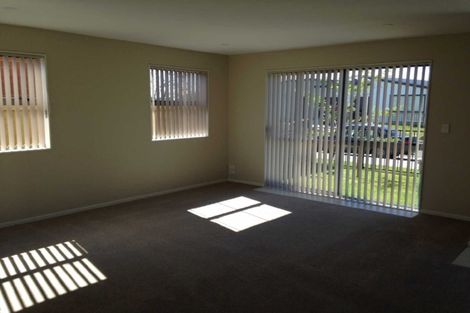 Photo of property in 5 Duin Lane, Wiri, Auckland, 2104