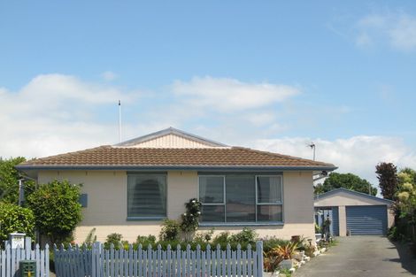 Photo of property in 12 Leonie Place, Aranui, Christchurch, 8061