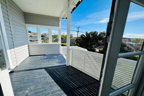 Photo of property in 2 Armstrong Street, Balclutha, 9230