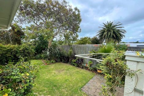 Photo of property in 15 Gray Avenue, Paraparaumu Beach, Paraparaumu, 5032