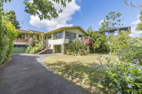 Photo of property in 40 Beach Road, Te Atatu Peninsula, Auckland, 0610