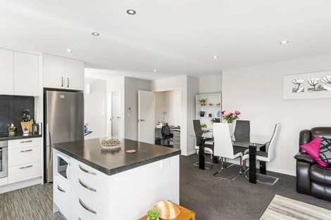 Photo of property in 28 Hebe Crescent, Papamoa Beach, Papamoa, 3118