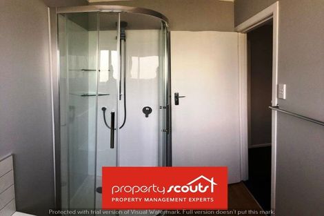 Photo of property in 8 Reid Road, New Lynn, Auckland, 0600