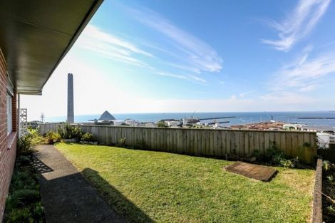 Photo of property in 1/1 Findlay Street, Moturoa, New Plymouth, 4310