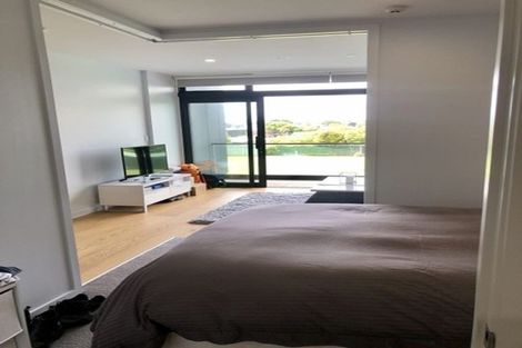 Photo of property in Frank Sargeson Apts, 105/74 Anzac Street, Takapuna, Auckland, 0622
