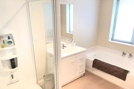 Photo of property in 21 Pohutukawa Crescent, Parklands, Christchurch, 8083