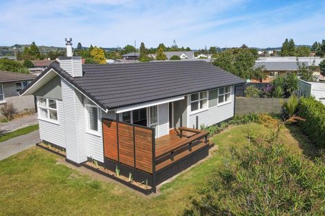 Photo of property in 25 Clouston Crescent, Fenton Park, Rotorua, 3010
