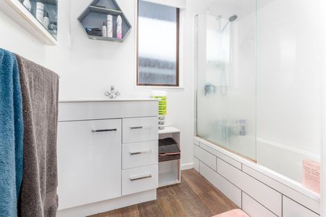 Photo of property in 14 Thorn Road, Tuakau, 2121