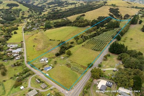 Photo of property in 8 Takamatua Valley Road, Takamatua, Akaroa, 7581