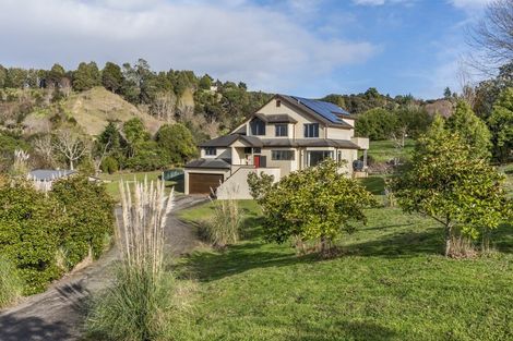 Photo of property in 39 Sandstone Road, Whitford, Manurewa, 2576
