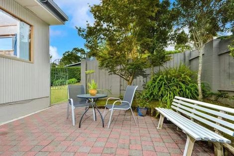 Photo of property in 4 Montclair Rise, Browns Bay, Auckland, 0630