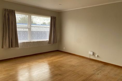 Photo of property in 1/2 Archibald Road, Kelston, Auckland, 0602