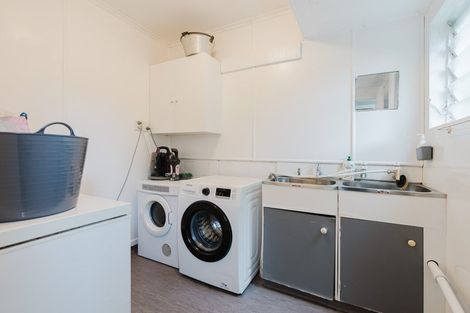 Photo of property in 14 Clark Place, Hillcrest, Hamilton, 3216