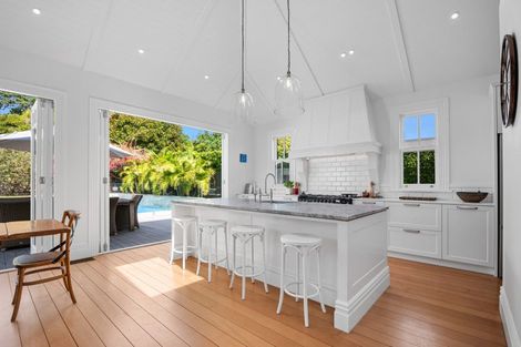 Photo of property in 58 Albert Road, Devonport, Auckland, 0624