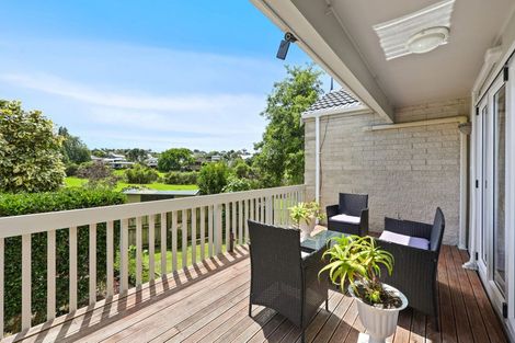 Photo of property in 2/30 Curacao Place, Half Moon Bay, Auckland, 2012
