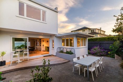 Photo of property in 9 Elizabeth Road, Bluff Hill, Napier, 4110