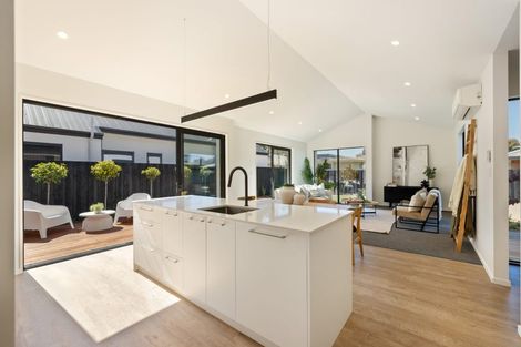 Photo of property in 120 Aorangi Road, Bryndwr, Christchurch, 8053