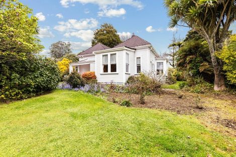 Photo of property in 1097 Junction Road, Egmont Village, New Plymouth, 4372