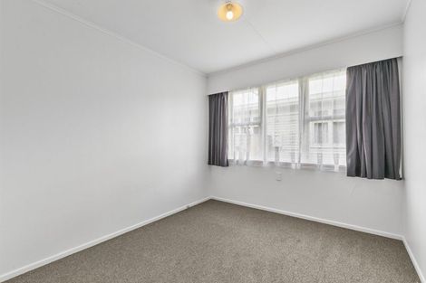 Photo of property in 24 Carlisle Street, Levin, 5510