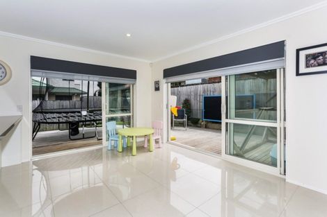 Photo of property in 4 Shepherds Road, Papakura, 2110