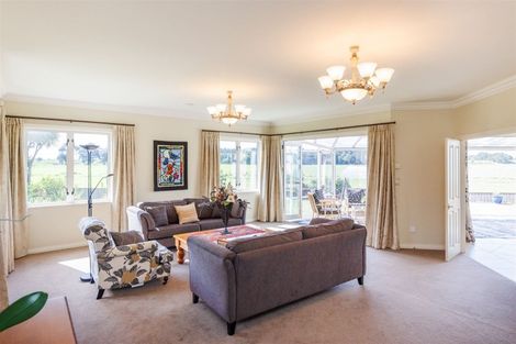 Photo of property in 47 Cummerfield Road, Foxton, 4891