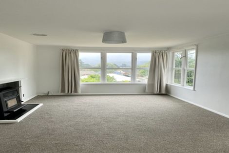 Photo of property in 188b Waddington Drive, Naenae, Lower Hutt, 5011