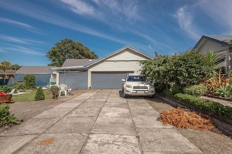 Photo of property in 22 Queen Street, Westport, 7825