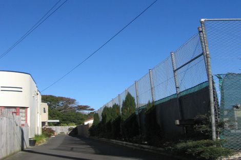 Photo of property in 2/8 Marina Grove, Hutt Central, Lower Hutt, 5010