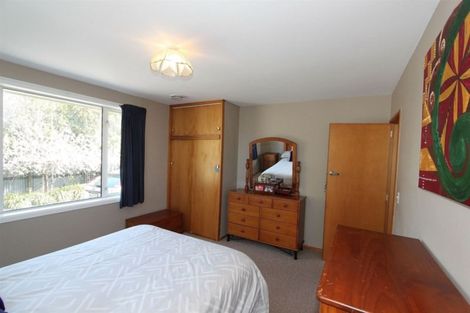 Photo of property in 6b Hurst Place, Parklands, Christchurch, 8083