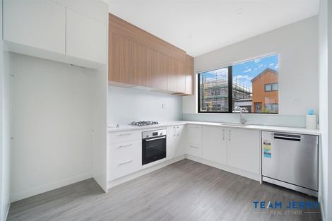 Photo of property in 49 Farranfore Road, Opaheke, Papakura, 2113