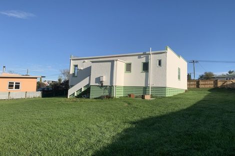 Photo of property in 2a Mcgreevy Street, Waipawa, 4210