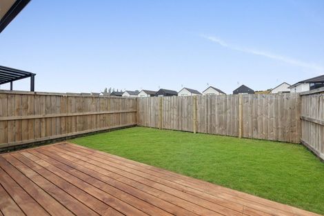 Photo of property in 8/16 Molesworth Street, Taita, Lower Hutt, 5011