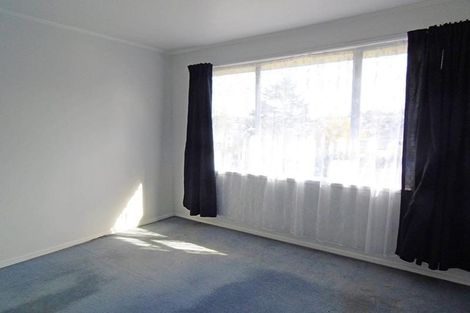 Photo of property in 48 Glenbervie Crescent, Massey, Auckland, 0614