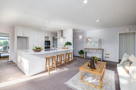 Photo of property in 8 Mull Place, Broomfield, Christchurch, 8042